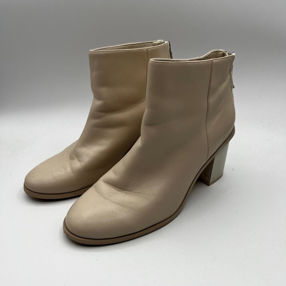 Splendid Winter White Misty Ankle Boots Size 8.5